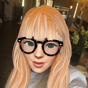 Meet your Posher, Jacqueline